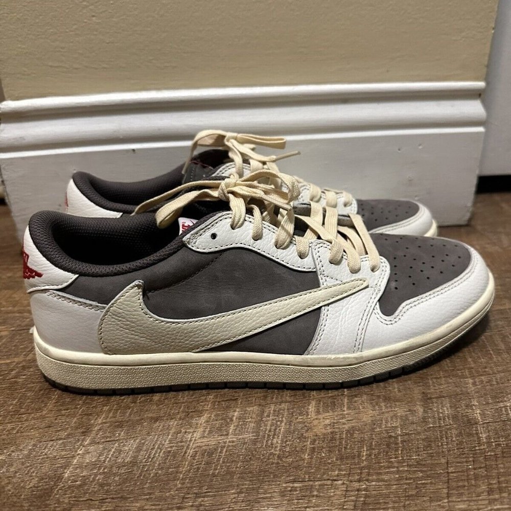 Jordan 1 Low OG x Travis Scott Reverse Mocha. Size - 10